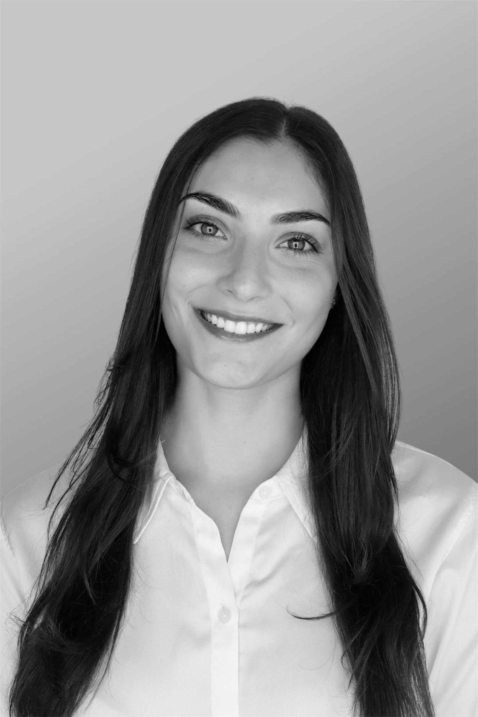 Isabella Maserejian<br>Psychotherapist