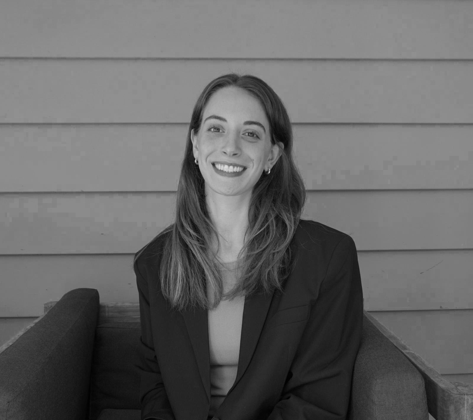 Ella  Perlmutter<br>Psychotherapist