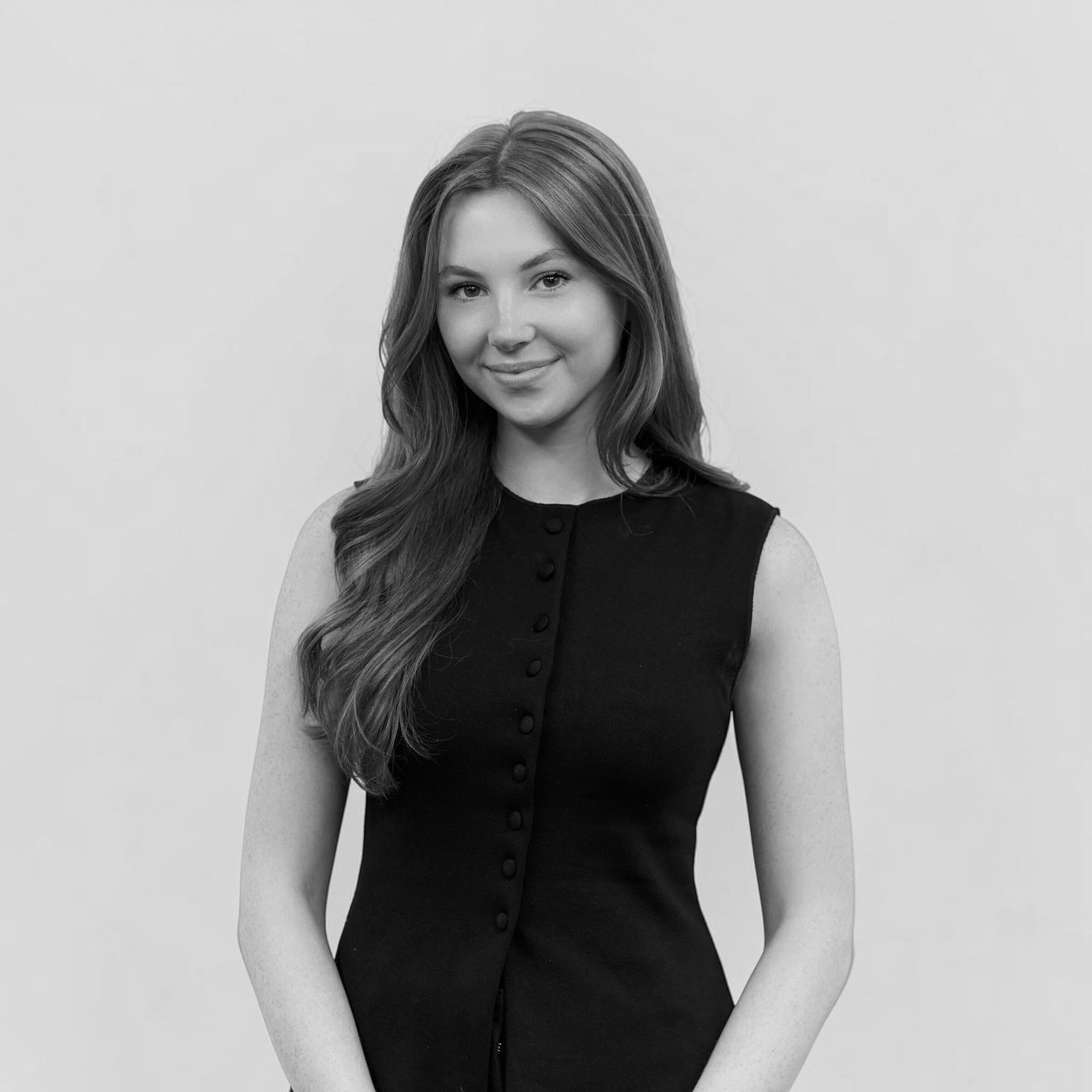 Halle Pogorelc<br>Psychotherapist