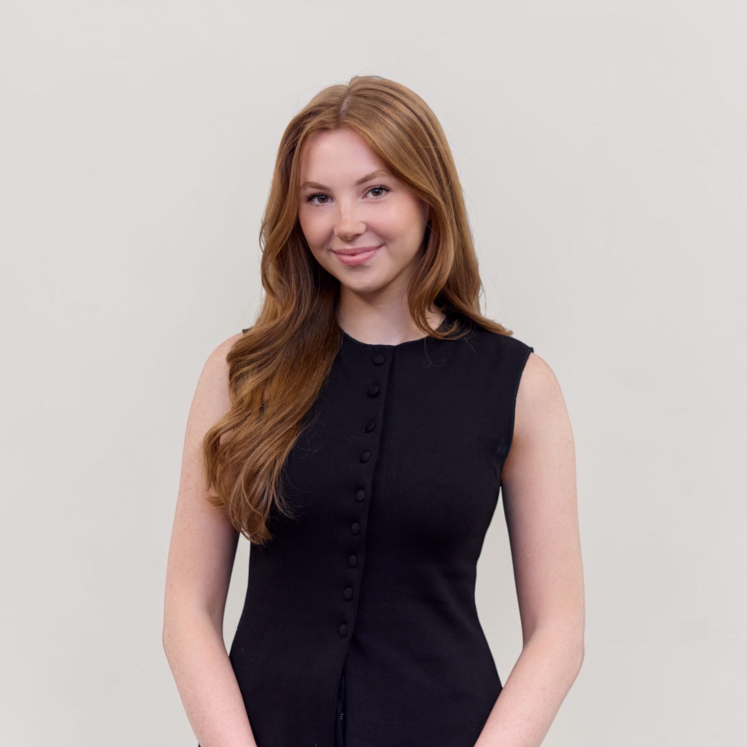 Halle Pogorelc<br>Psychotherapist